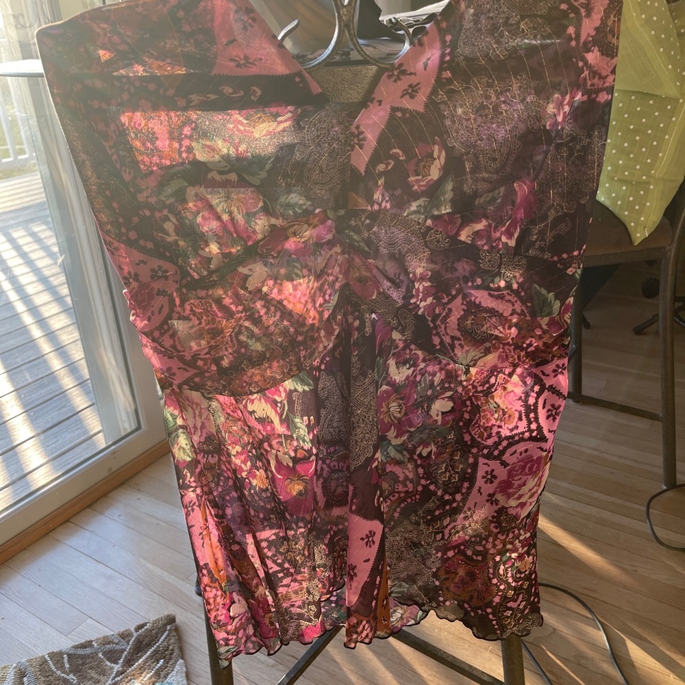 Bisou chiffon halter top. Pink green n black.